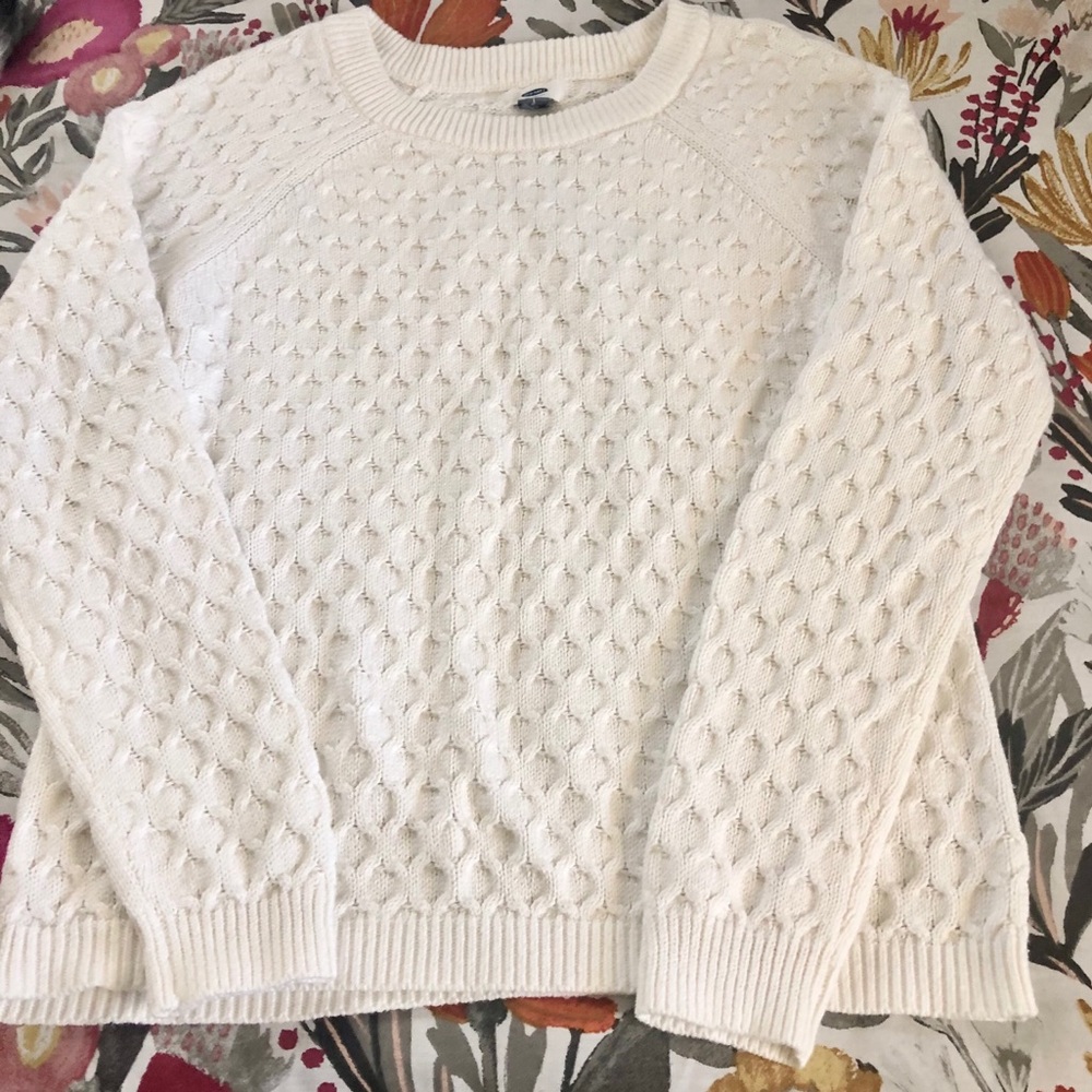 Old Navy White Sweater